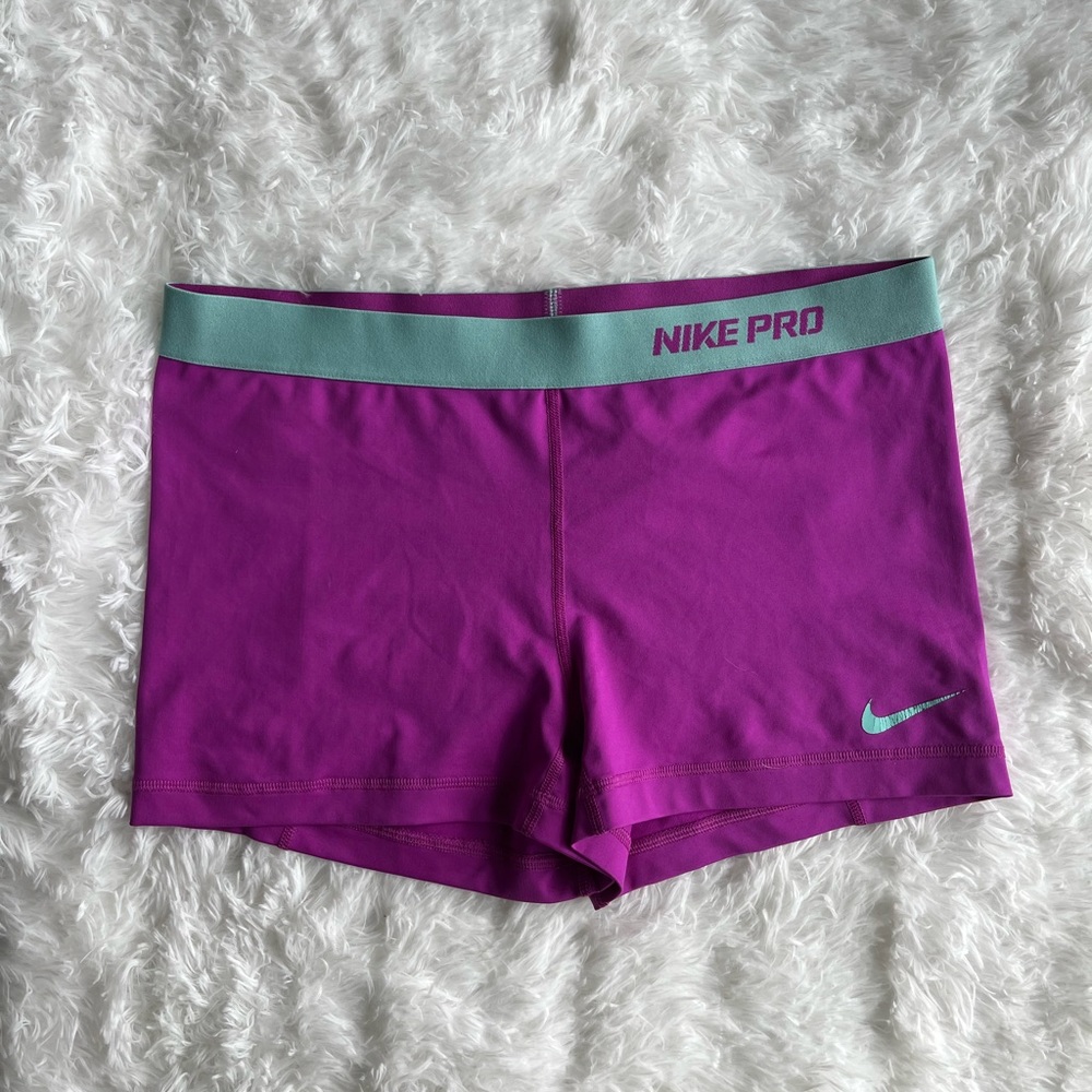 Size XL Magenta Nike Pro Shorts